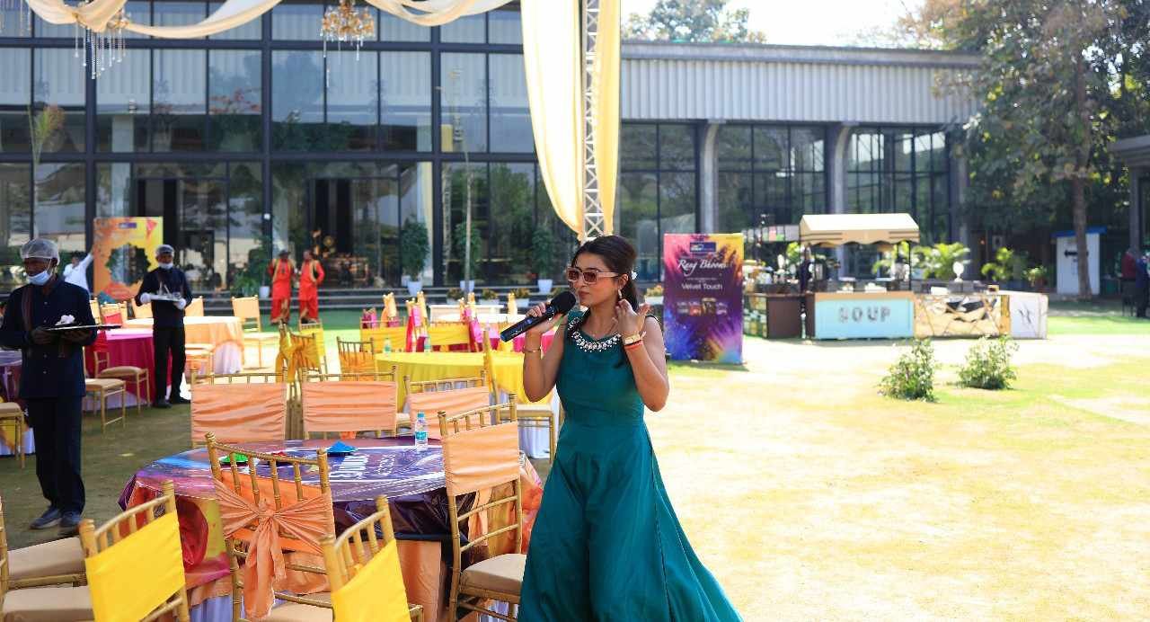 Emcee and Anchor For Corporate Events Delhi