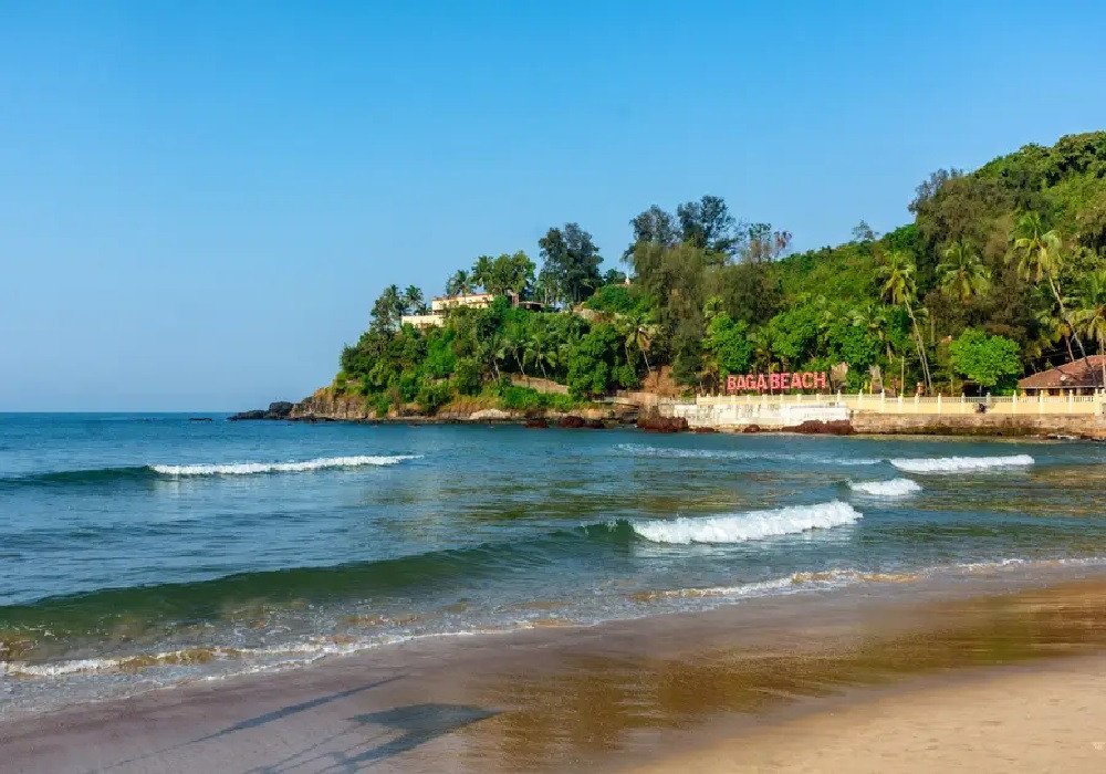 Munich to Qutub Minar Marine Drive Hampi Baga Beach Tour Package