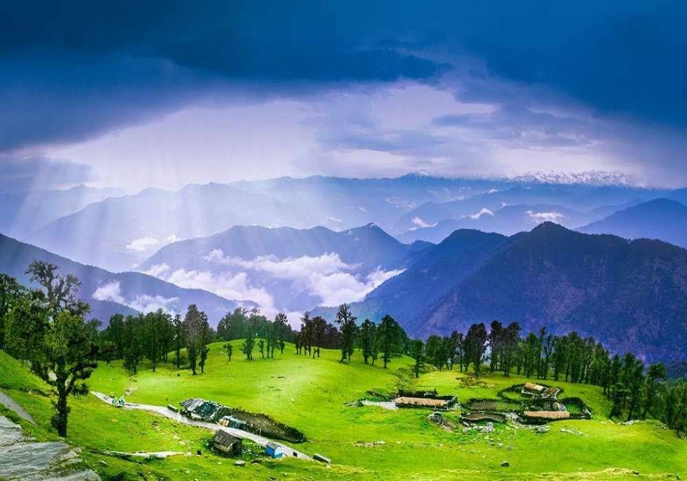 Dhanaulti Weekend Getaways from Delhi