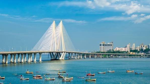 Johor Bahru to Delhi Agra Jaipur Udaipur Mumbai Srinagar Ooty Tour Package