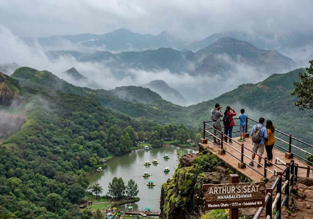 Toronto to Delhi Golden Temple & Mahabaleshwar Tour Package