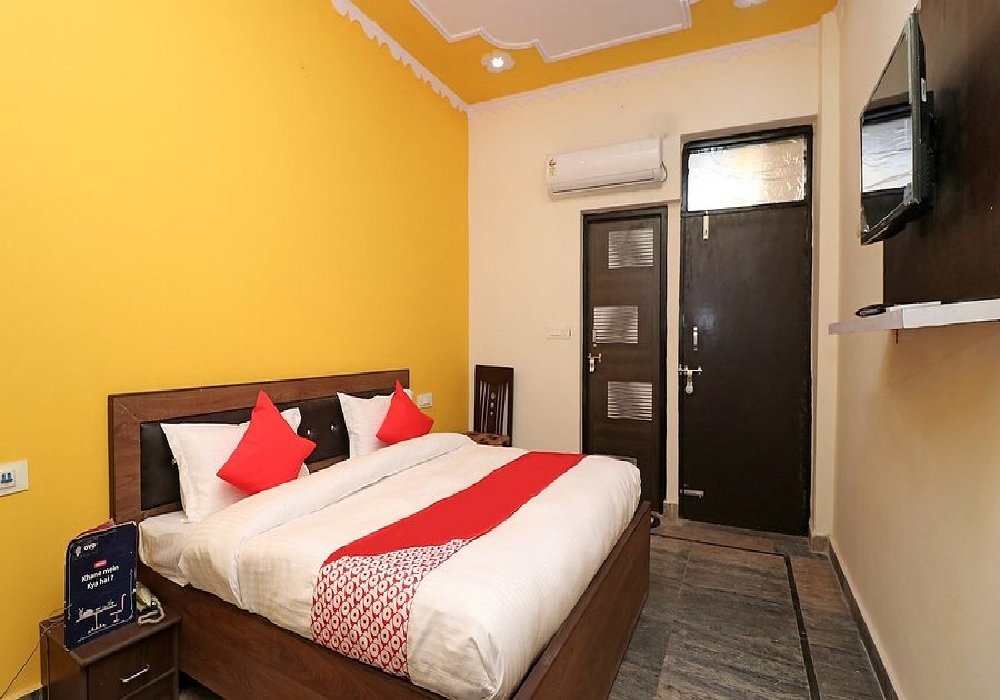 Night Stay in Badkhal Lake