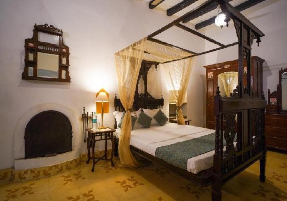 Night Stay in Uchagaon