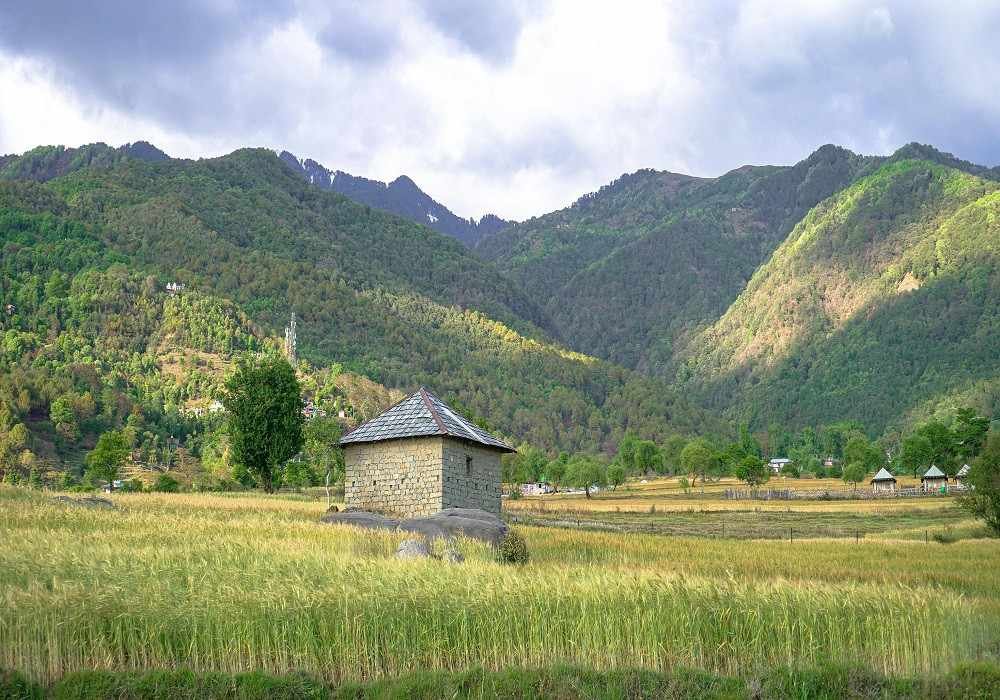 Bir Billing Weekend Getaways from Delhi