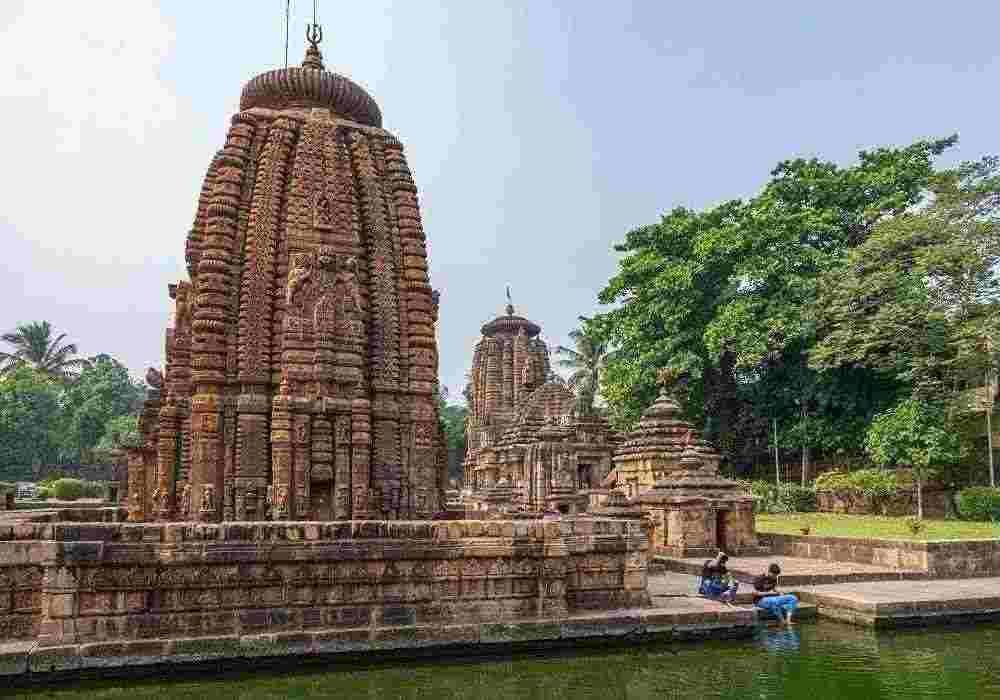 Mukteshwar Weekend Getaways from Delhi