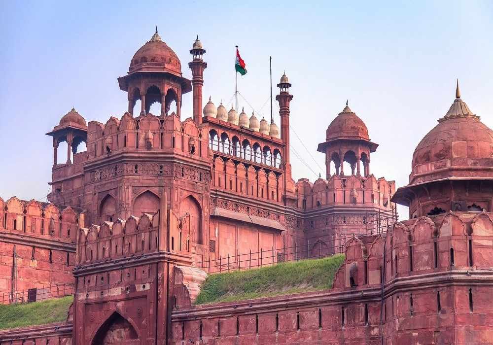 Sydney to Delhi Agra Jaipur Udaipur Mumbai Sightseeing Tour